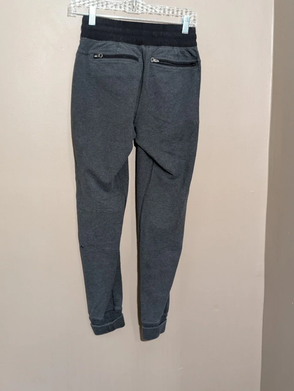 Lululemon jogger sweatpants, Size 4
